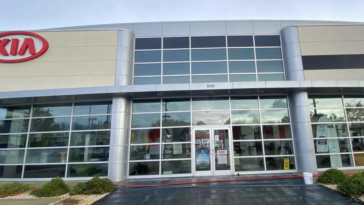Commercial Pressure Washing